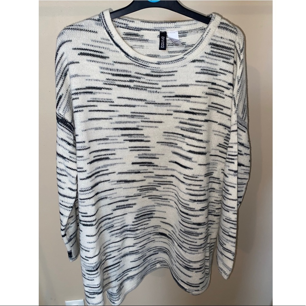 H&M Sweater